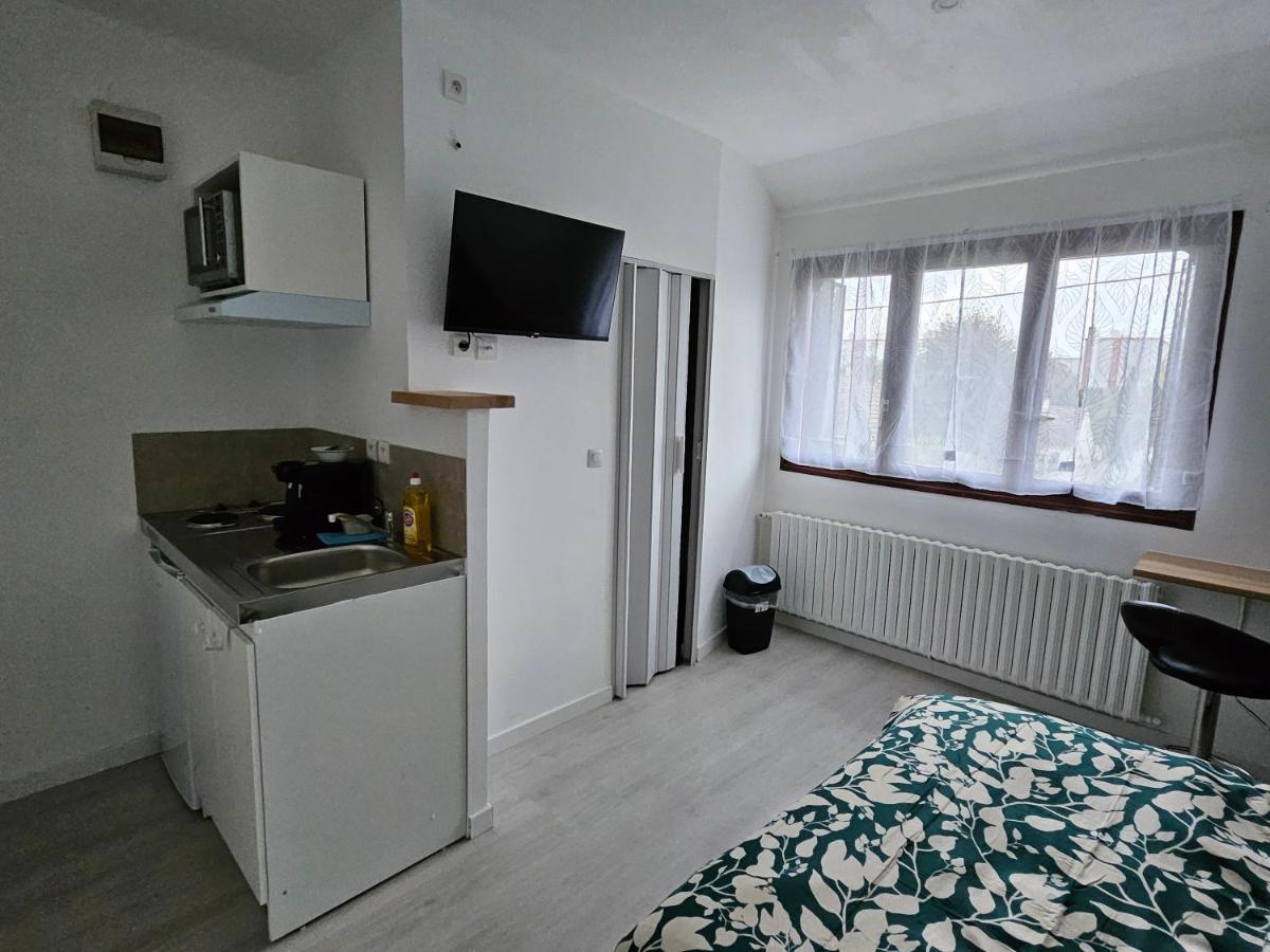 Apartment Joli Equipe De 16m2